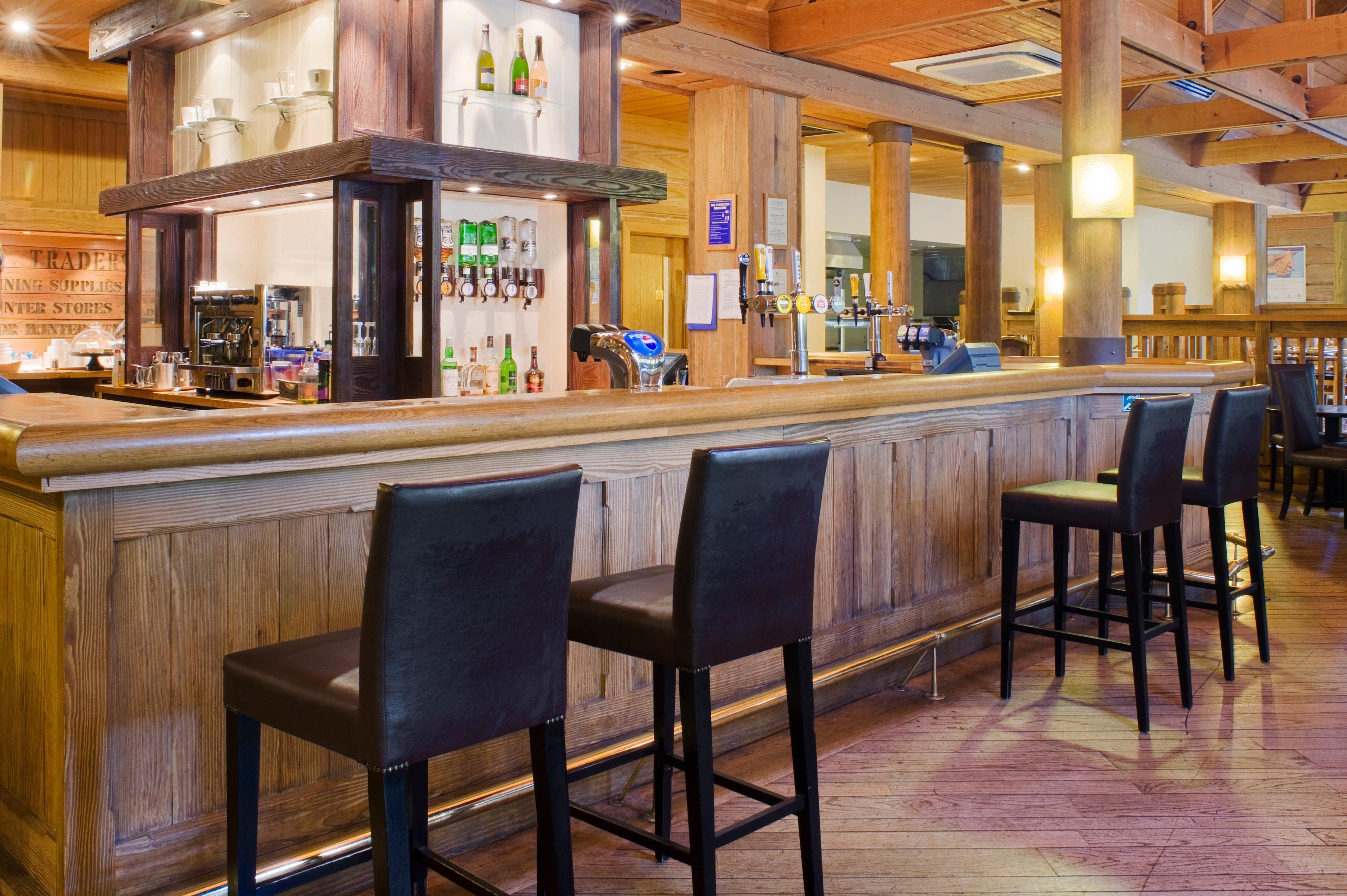Holiday Inn Colchester By Ihg Exterior photo