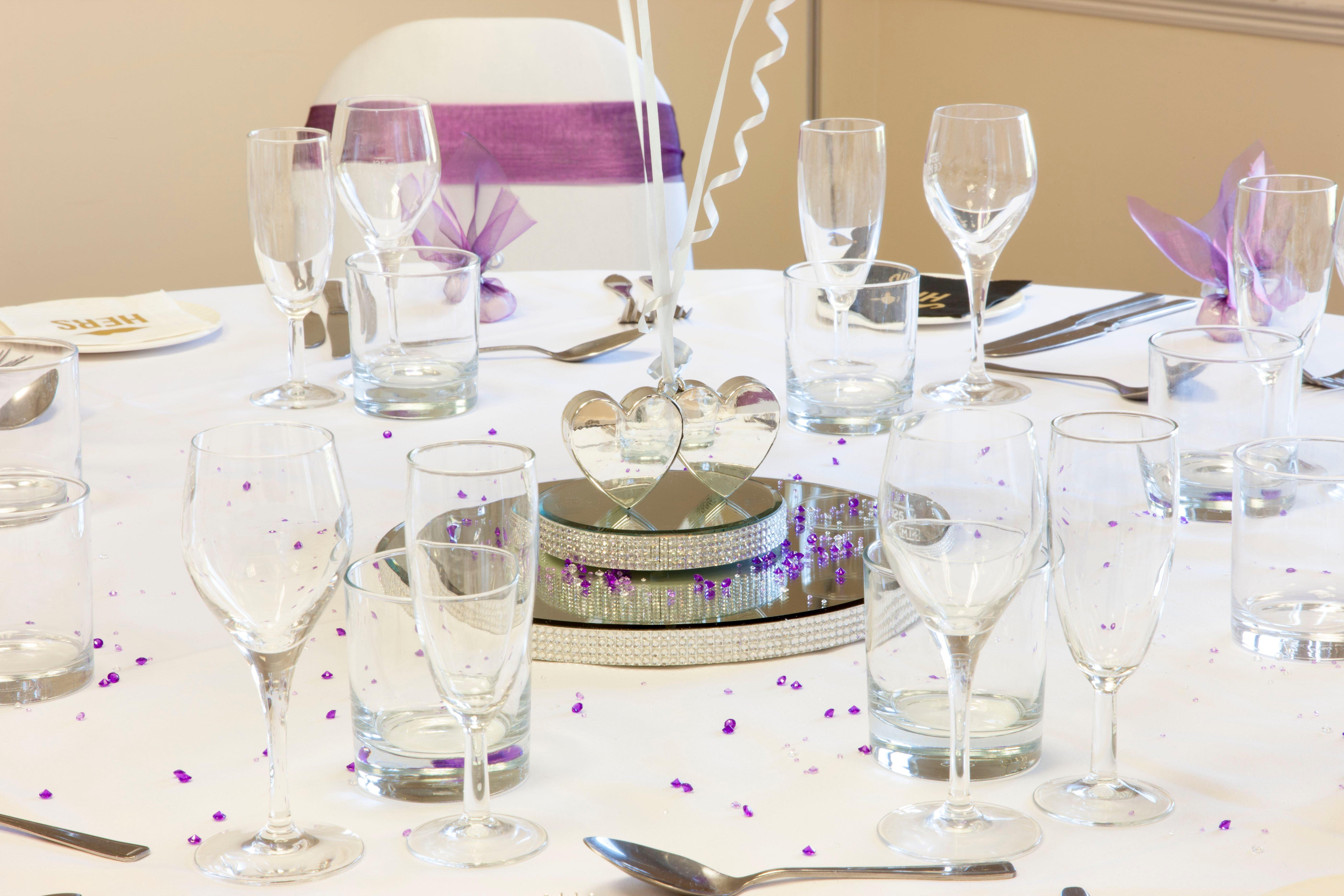 Holiday Inn Colchester By Ihg Exterior photo