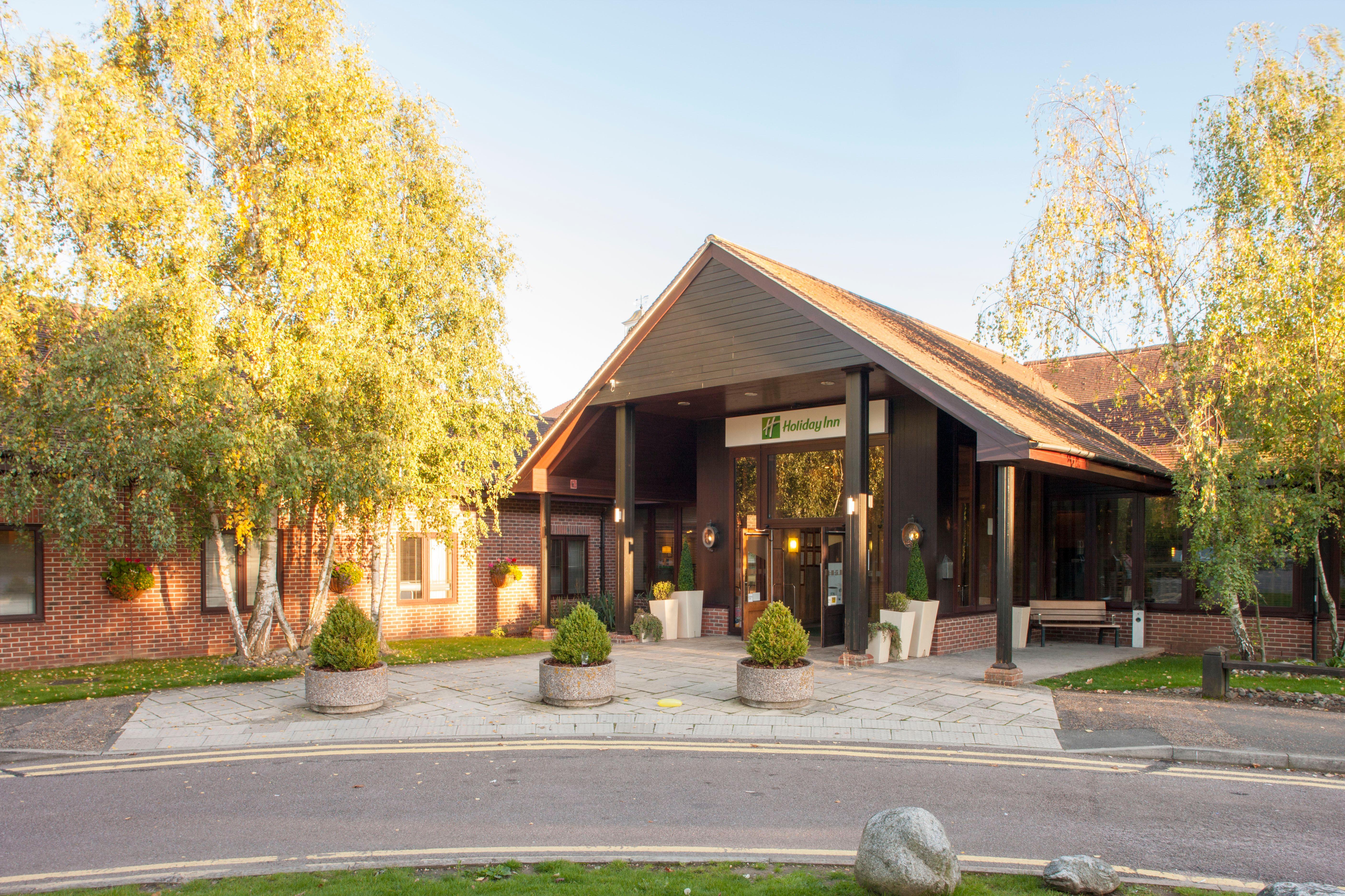 Holiday Inn Colchester By Ihg Exterior photo